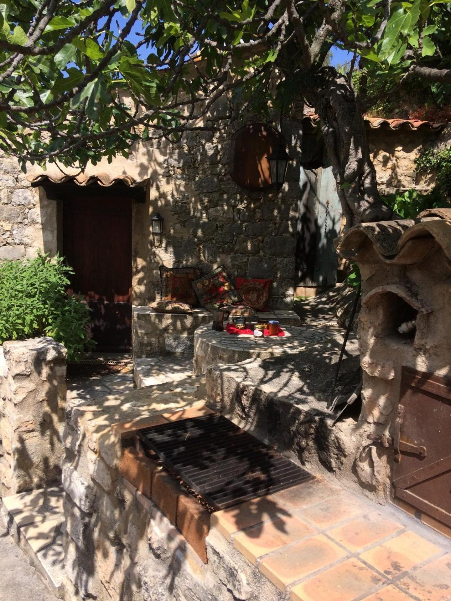 La Sangliere Bed & Breakfast Ampus Ngoại thất bức ảnh